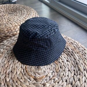 COS unisex Bucket Hat